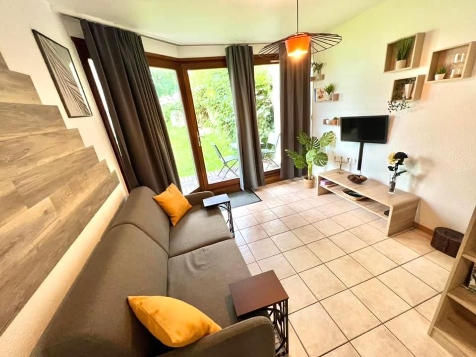 Joli Cosy, Vue Magnifique Et Terrasse Privee Apartment *